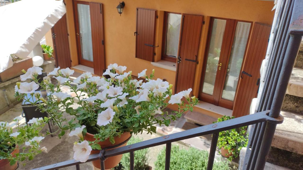 B&B Agora' Гардоне Ривера Екстериор снимка